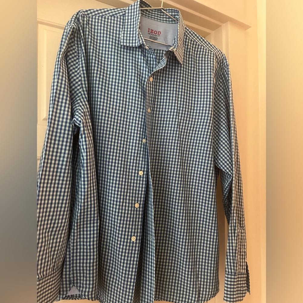 IZOD Men's Blue and Green Checkered Shirt